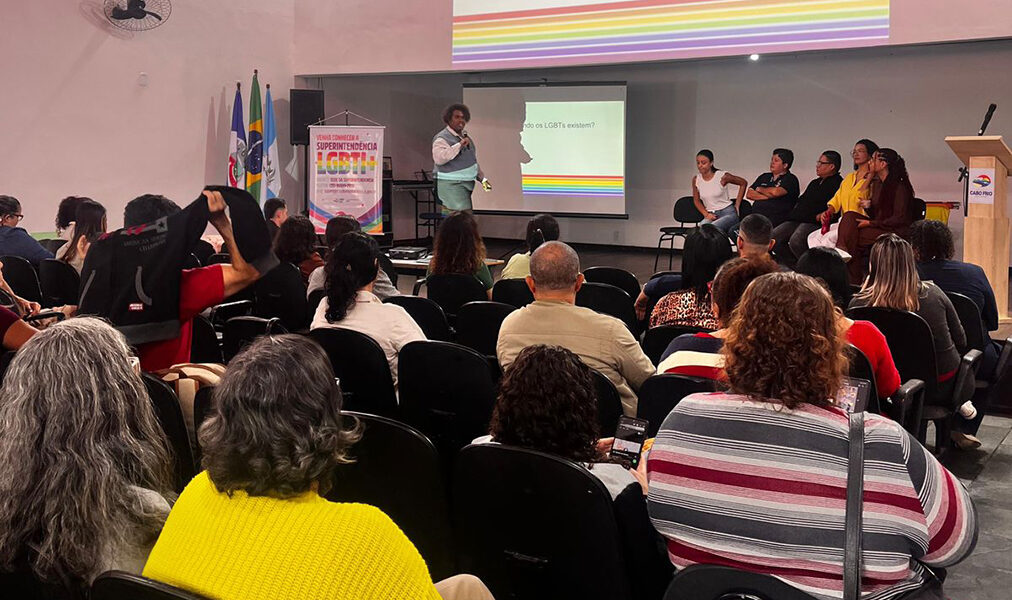 Capacitação sobre Letramento LGBTI+ reúne servidores da educação em Cabo Frio