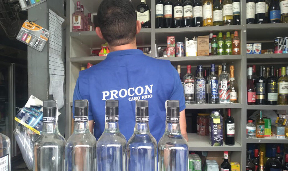 Cabo Frio intensifica ações de prevenção contra bebidas adulteradas durante o feriado