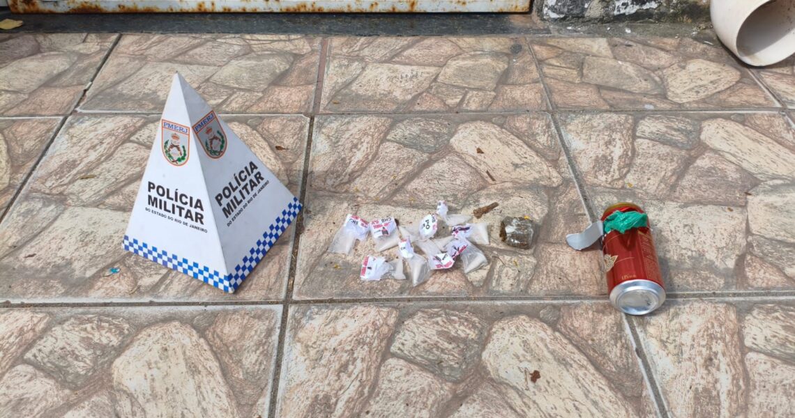 Patrulhamento de rotina leva à prisão por tráfico de drogas em Macaé