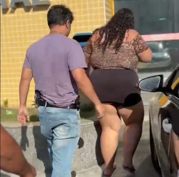 Mulher é presa por tráfico de drogas em Macaé no bairro Aeroporto