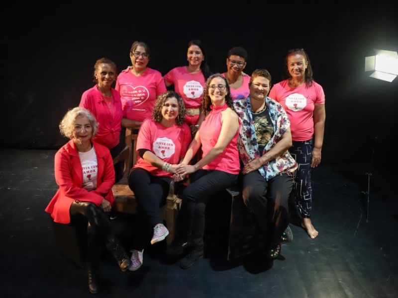 Exposição reforça importância da prevenção do câncer de mama em Rio das Ostras