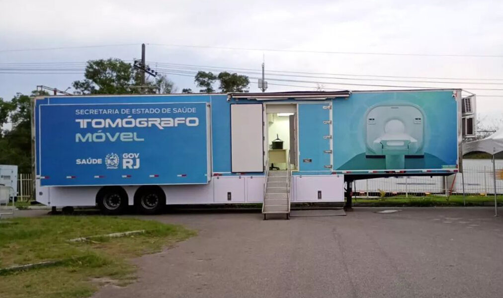 Cabo Frio recebe estrutura móvel para reduzir fila de tomografia