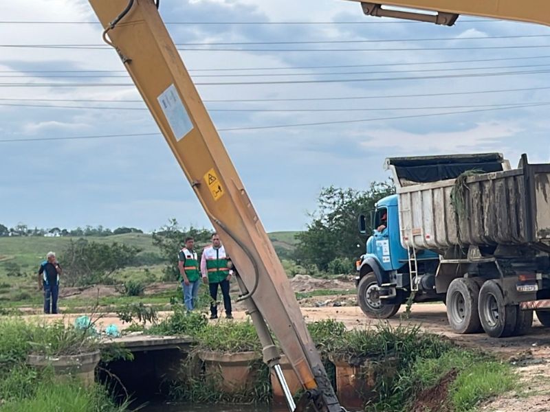Parceria com o Estado amplia ações do Programa Limpa Rio em Rio das Ostras