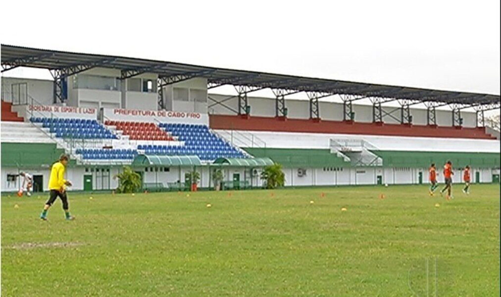 Prefeitura de Cabo Frio entrega primeira etapa das obras no tradicional estádio da cidade