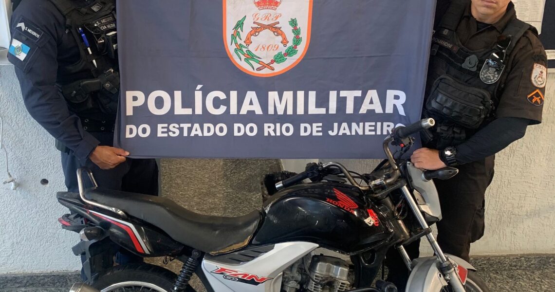Polícia Militar apreende motocicleta com numeração suprimida em Macaé