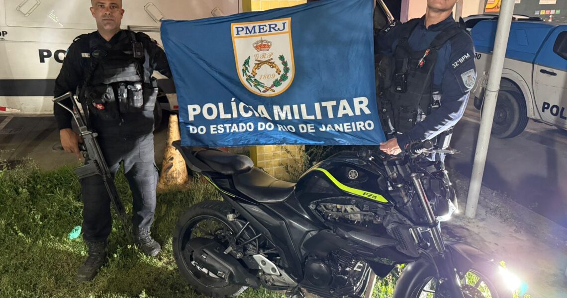 Perseguição termina com moto abandonada no Visconde de Araújo em Macaé