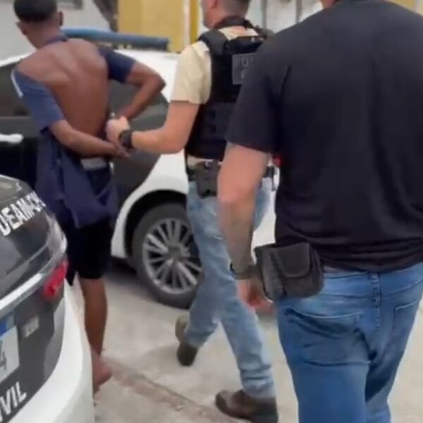 Três são presos em flagrante por tráfico e associação ao crime em Macaé