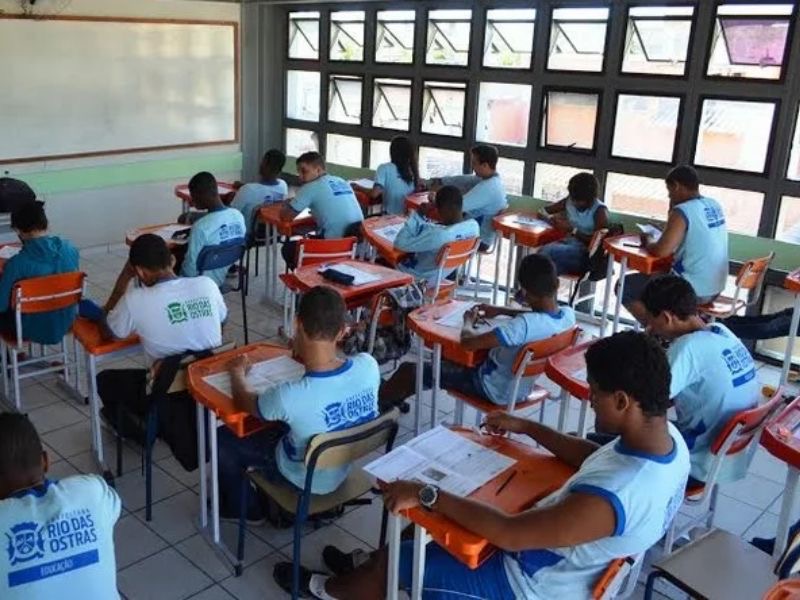 Provas do Saeb 2025 acontecem em 19 escolas de Rio das Ostras nessa semana