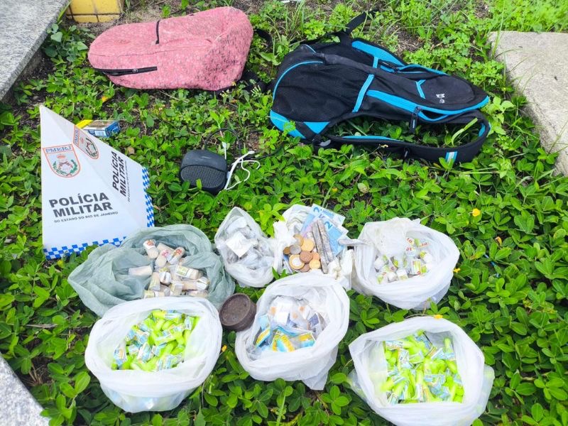 Ação da PM prende homem com quase 400 cápsulas de cocaína em Rio das Ostras