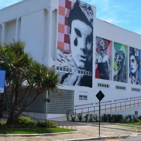 Espetáculo de dança tem duas sessões hoje (22) no Teatro de Rio das Ostras