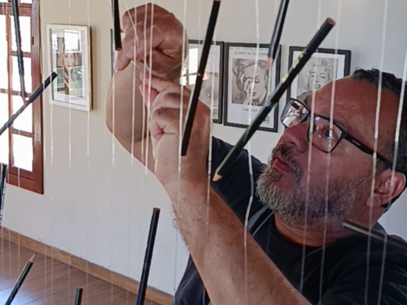 Exposição de artista da região tem abertura hoje (14) em Casimiro de Abreu