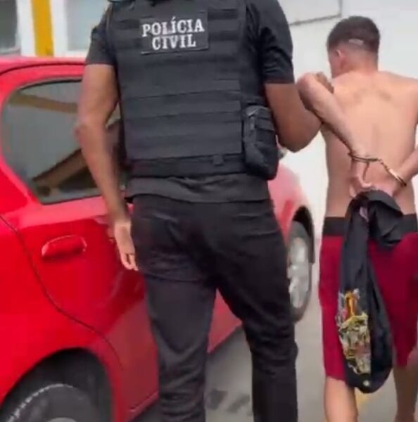 Homem apontado como chefe do tráfico na Fronteira é preso com pistola Glock e munições em Macaé