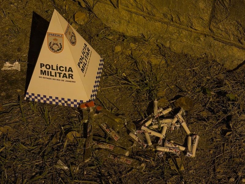 Ação da PM apreende maconha e cocaína enterradas em Casimiro de Abreu