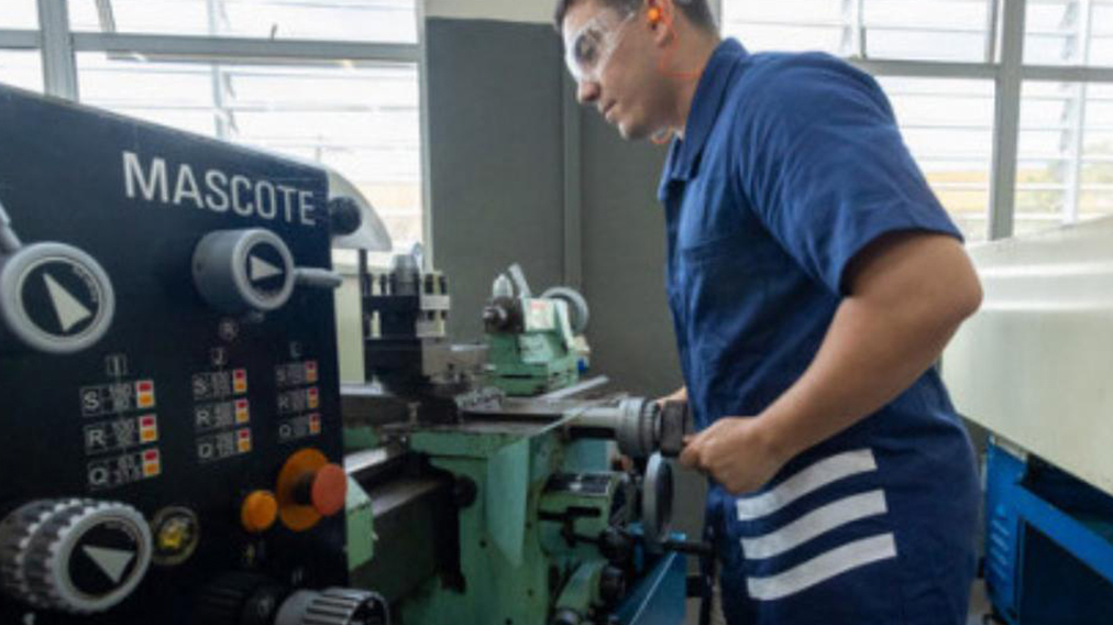 Senai abre mil vagas gratuitas em cursos profissionalizantes em Campos e Macaé