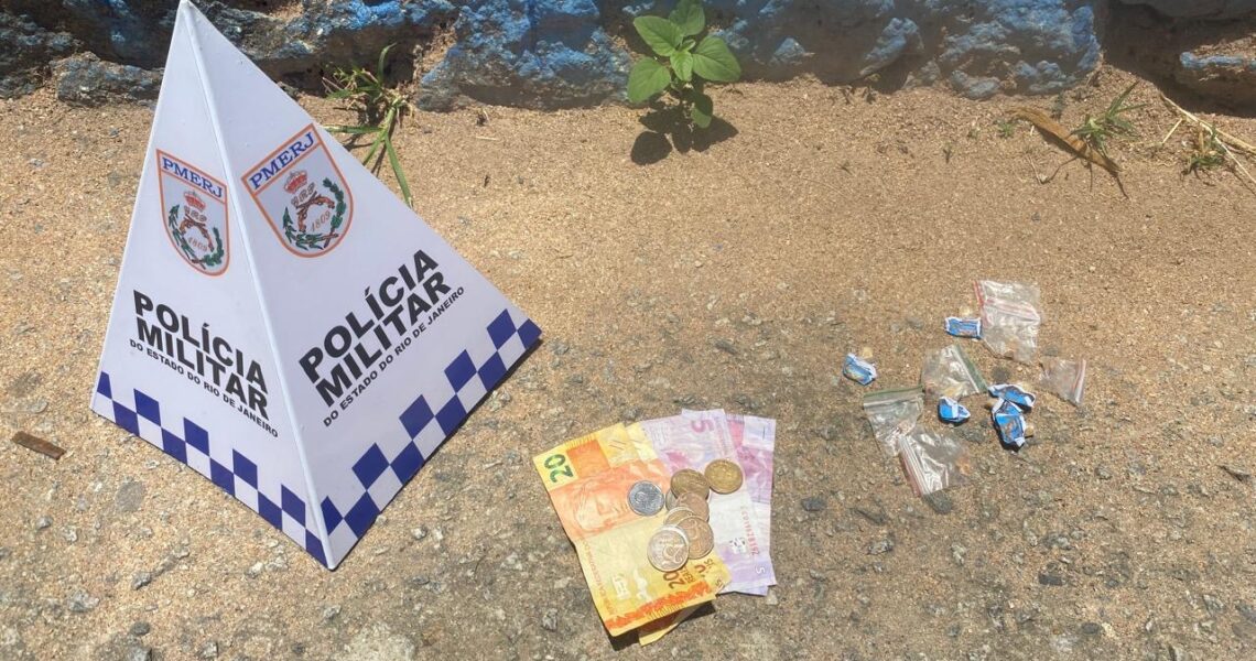 Ação do 32º BPM resulta na prisão de homem com drogas em bairro de Macaé
