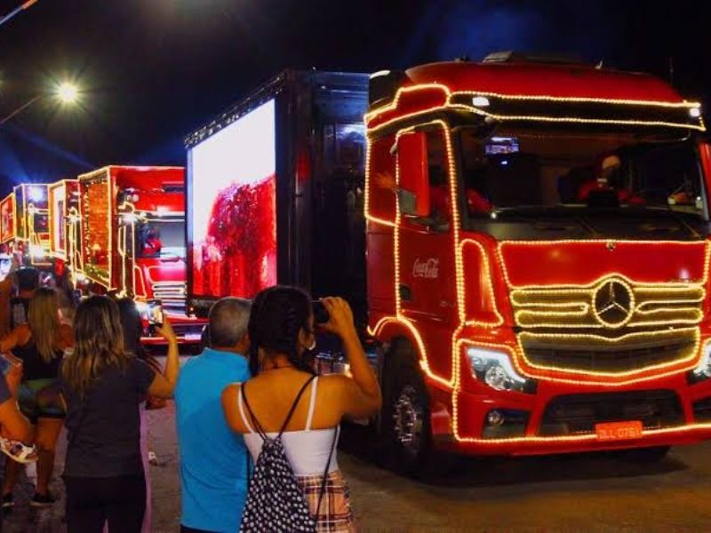 Tradicional Caravana de Natal Coca-Cola possa por 3 cidades da região nessa quinta-feira (20)