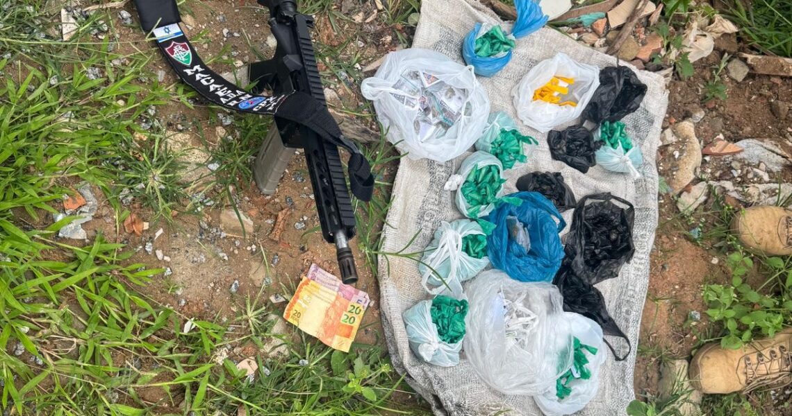 Caçada policial em Macaé termina com prisão de suspeito e apreensão de armamento pesado