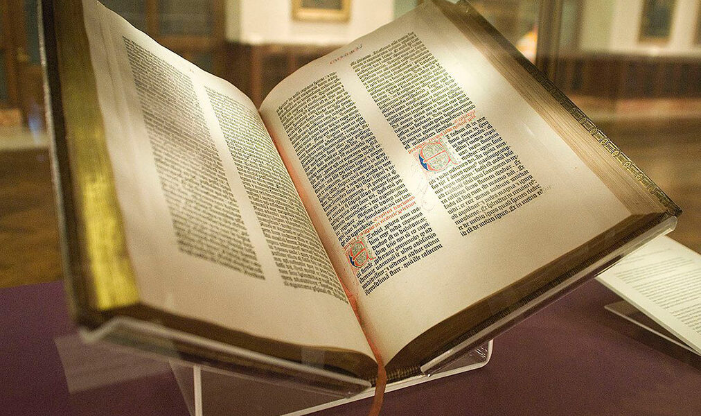 Cabo Frio realiza cortejo e show no dia da bíblia