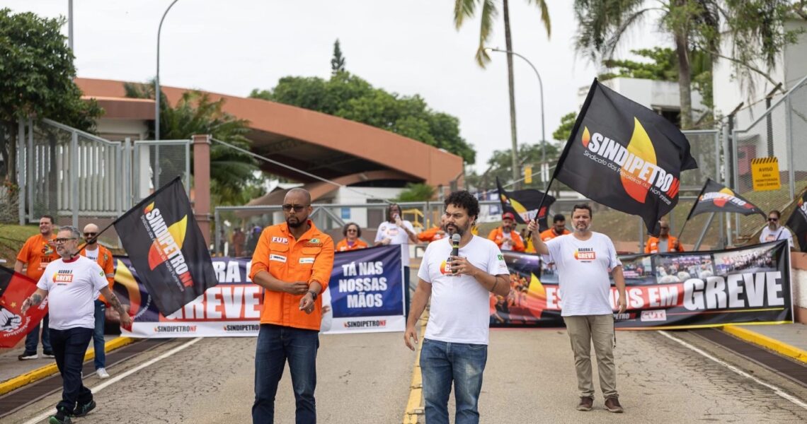 Greve atinge plataformas do Norte Fluminense e mobiliza categoria em Macaé