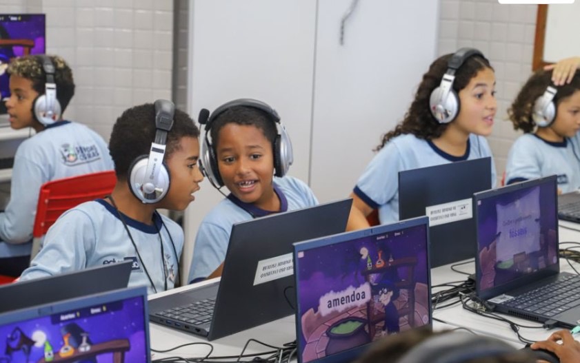 Secretaria de Educação de Rio das Ostras anuncia calendário de 2026 e cumpre exigências legais