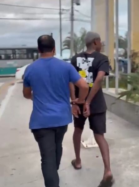 Macaé: homem é detido com drogas durante ação repressiva ao tráfico