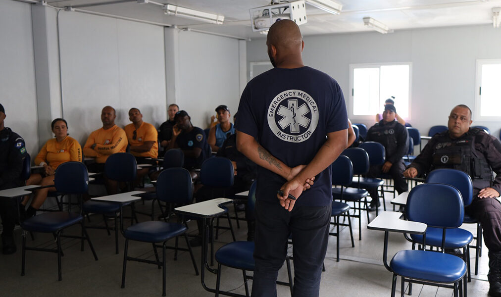 Cabo Frio amplia qualificação para equipes de postura e guarda