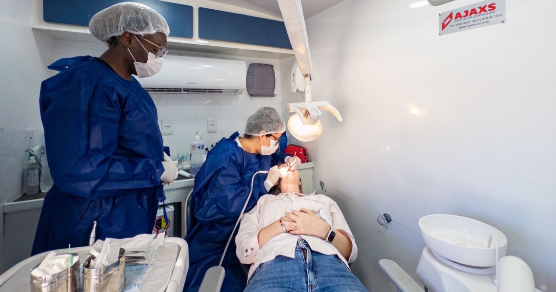 Atendimento odontológico municipal ultrapassa 370 mil procedimentos no ano