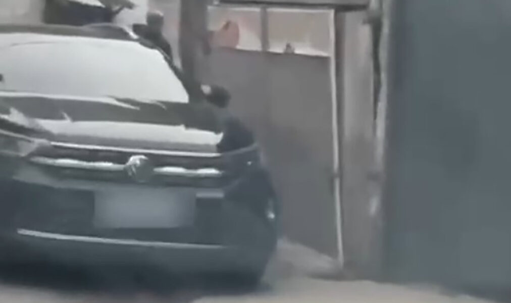 Veículo com placa clonada é encontrado em Macaé. Condutor é preso