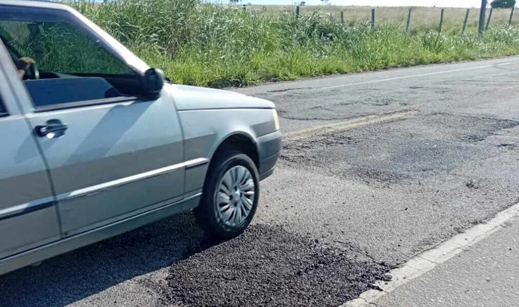 Obras emergenciais garantem segurança viária em Quissamã