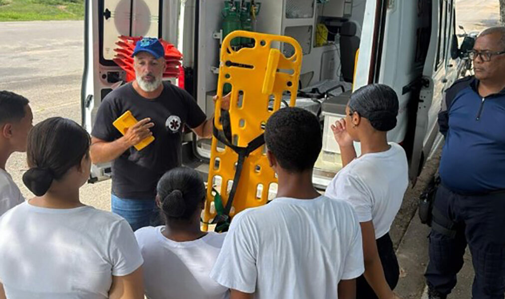 Curso de primeiros socorros reforça cidadania e segurança entre jovens de Carapebus