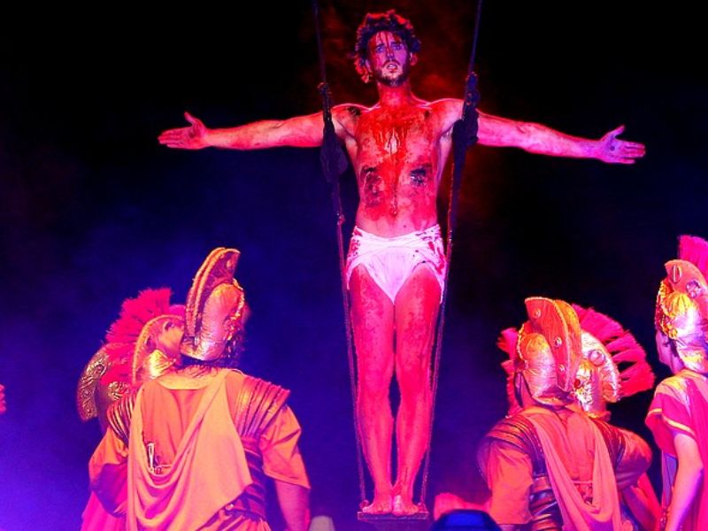 Rio das Ostras lança processo seleção de projetos para a Paixão de Cristo