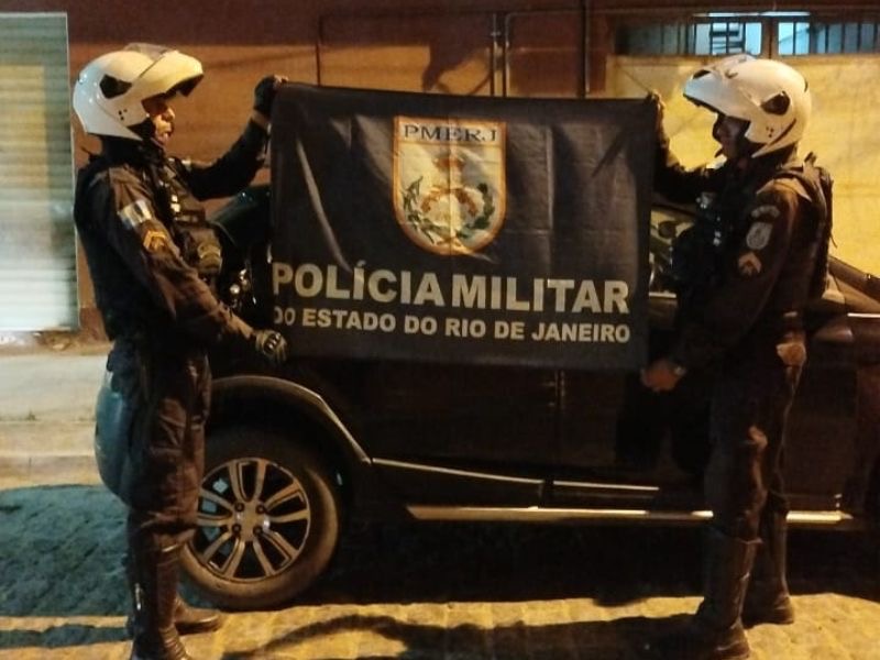Ações da PM recuperam 2 carros roubados em Casimiro de Abreu no fim de semana