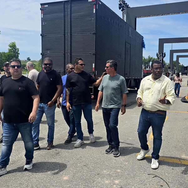 Após mais de década, desfiles de escolas e bois voltam a movimentar Macaé