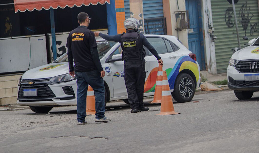 Cabo Frio melhora mobilidade com novo asfalto na Estradinha