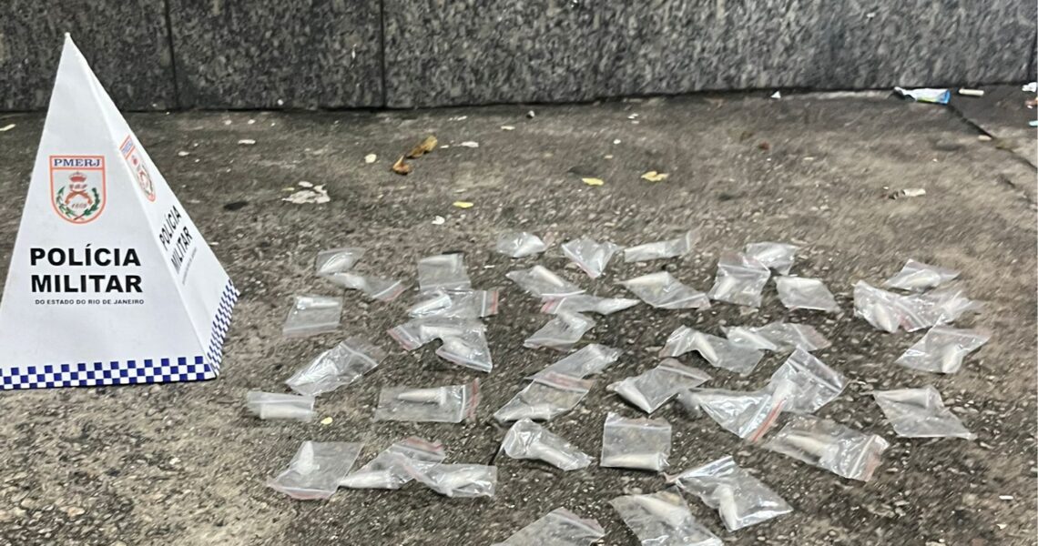 Homem é detido com 41 cápsulas de cocaína em Macaé