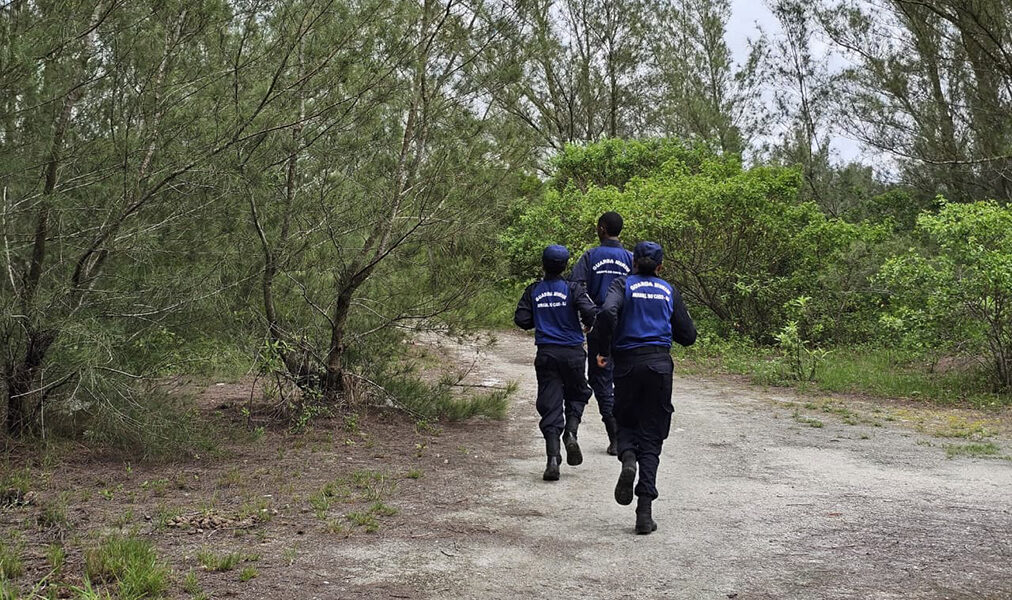 Formação da Guarda Mirim ganha atividade de campo voltada à proteção ambiental em Arraial do Cabo