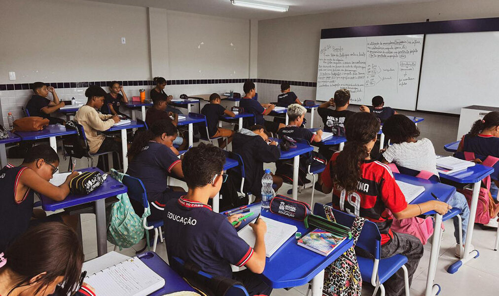 Arraial do Cabo inicia ano letivo de 2026 com retorno dos alunos à rede municipal