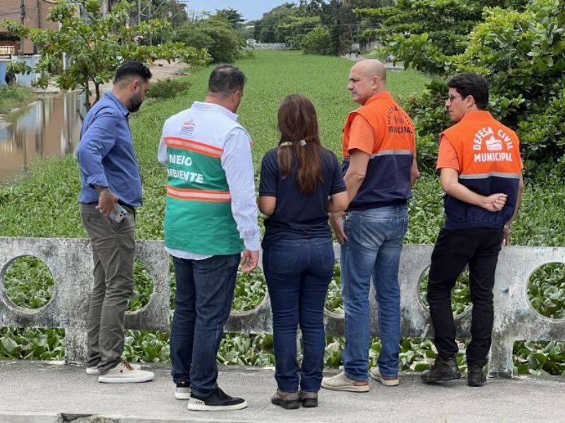 Fiscais do Inea visitam áreas atingidas pelas chuvas e preparam reinício do Limpa Rio a Rio das Ostras