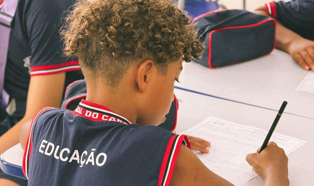 Arraial do Cabo leva prêmio nacional e reforça aposta em políticas públicas de educação