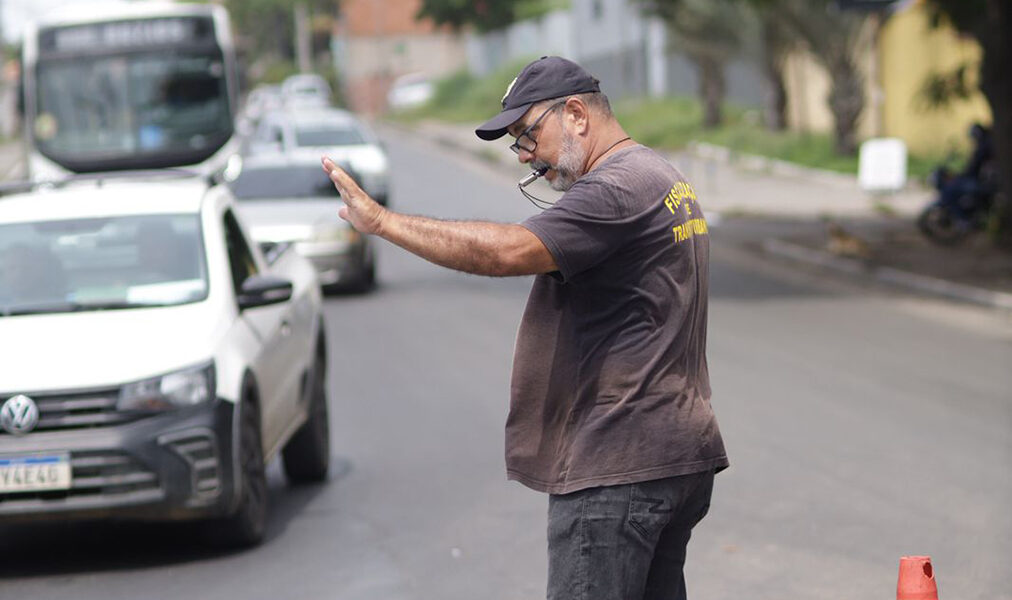 Cabo Frio acelera obras na Estrada de Búzios e amplia novo asfalto até Jardim Esperança
