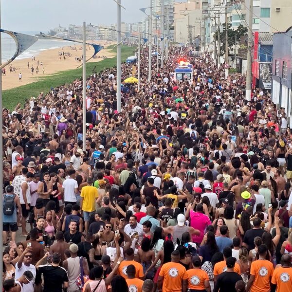 Energia do Carnaval segue forte em Macaé com show que supera expectativas
