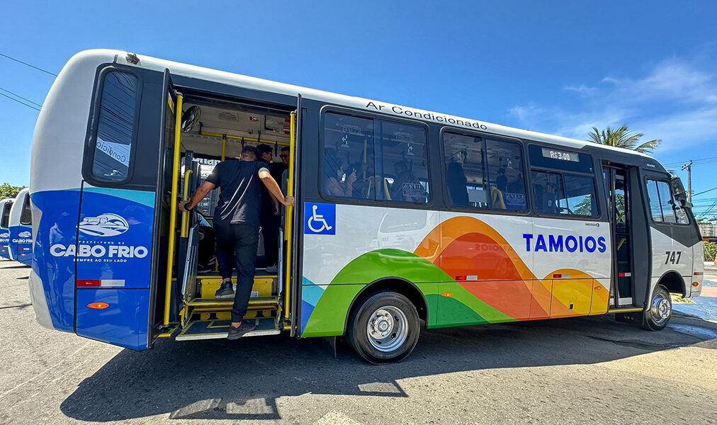 Cabo Frio amplia transporte público e leva ônibus a áreas rurais antes isoladas