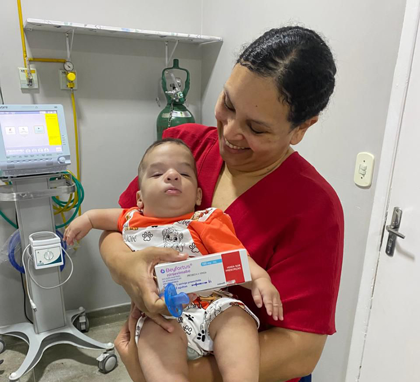 Município de Cabo Frio amplia proteção infantil com doses de Nirsevimabe contra VSR
