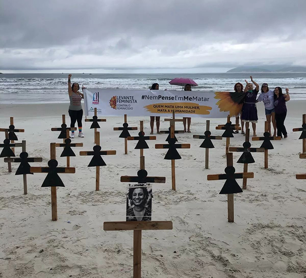Praia do Forte e Centro recebem programação organizada por coletivos feministas