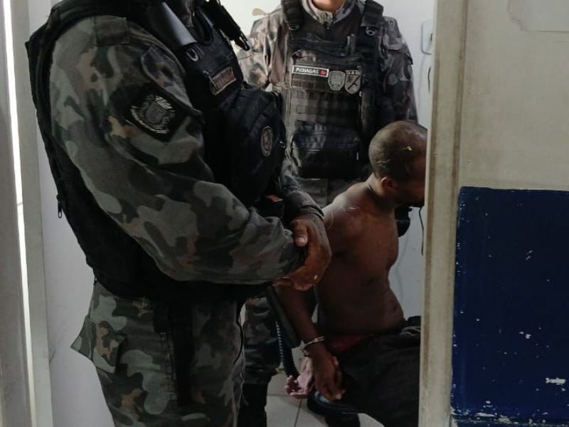 Guardas municipais prendem homem por crimes de violência doméstica em Macaé