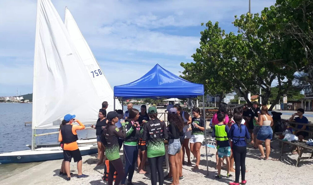 Projeto de iatismo promove atividades em Iguaba Grande no Dia Internacional da Mulher