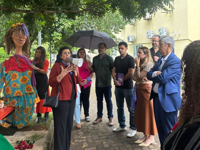 Campus da UFRJ em Macaé recebe inauguração na luta contra o feminicídio