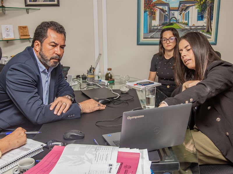 Qualidade de vida dos servidores é tema de reunião entre a prefeitura e o Wellhub em Macaé