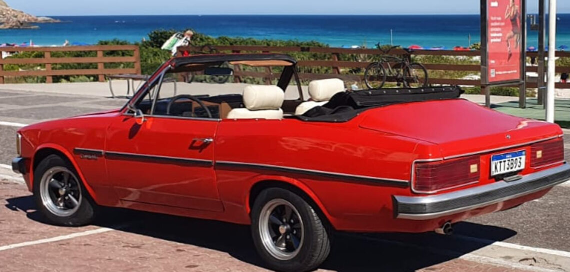 Arraial do Cabo recebe 11ª exposição de veículos antigos na orla da Praia Grande