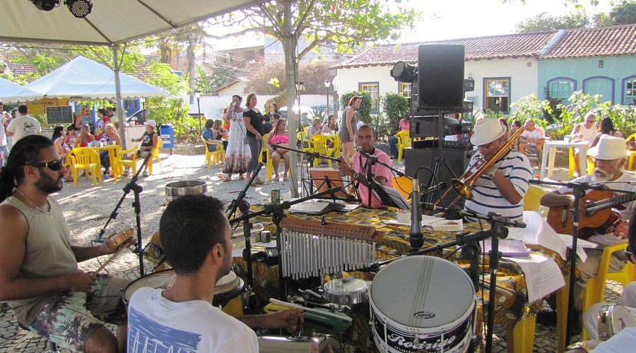 Programação gratuita reúne música, debate e empreendedorismo feminino em Cabo Frio